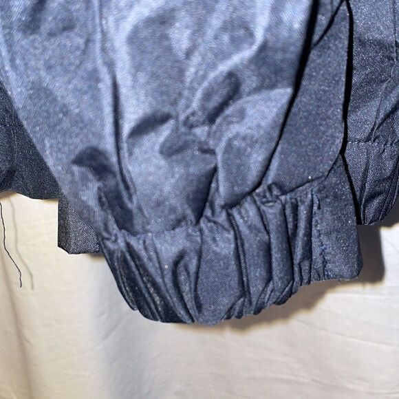 Beacon point rain coat/wind breaker - Picture 5 of 10